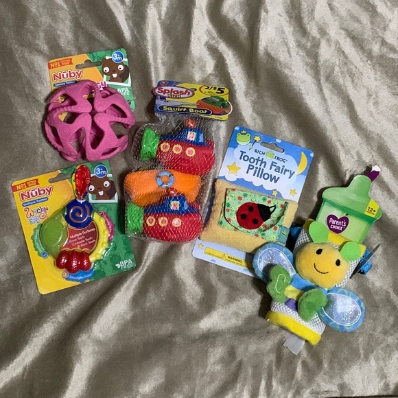 🆕 BABYSHOWER BUNDLE- All items are New and Tagged - Picture 1 of 14